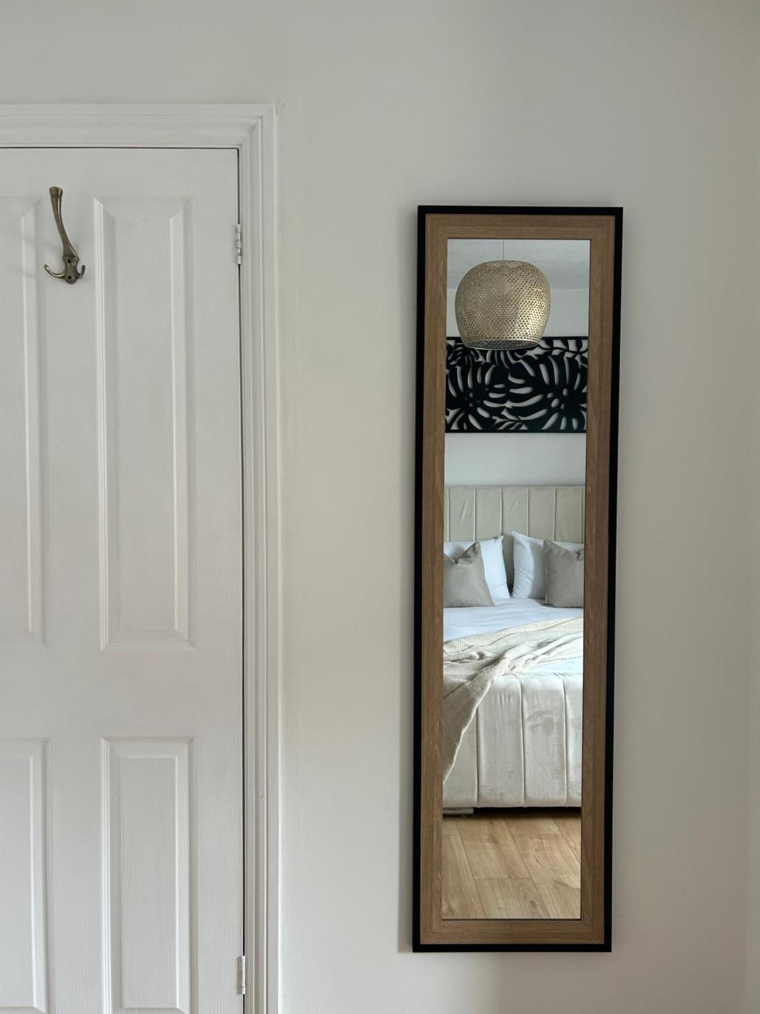 No6 Overnight Stays Free Onsite Parking Hindlip Exterior foto