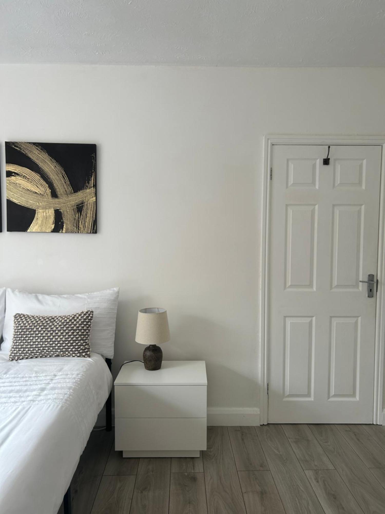 No6 Overnight Stays Free Onsite Parking Hindlip Exterior foto